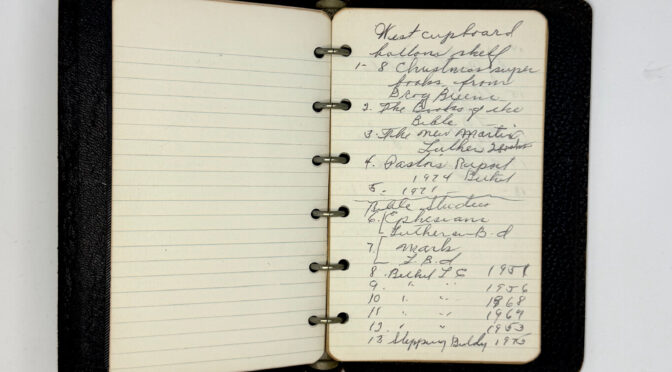 Vintage Master-Craft Loose Leaf Notebook